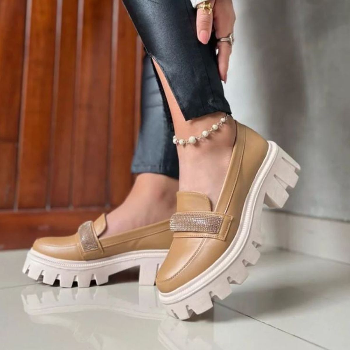 GENERICO - 12975C-53 Zapatilla Mujer Cecilia Escobar Color Beige