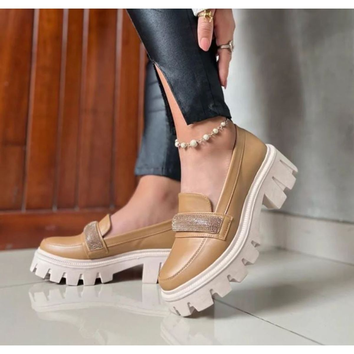 GENERICO - 12975C-53 Zapatilla Mujer Cecilia Escobar Color Beige