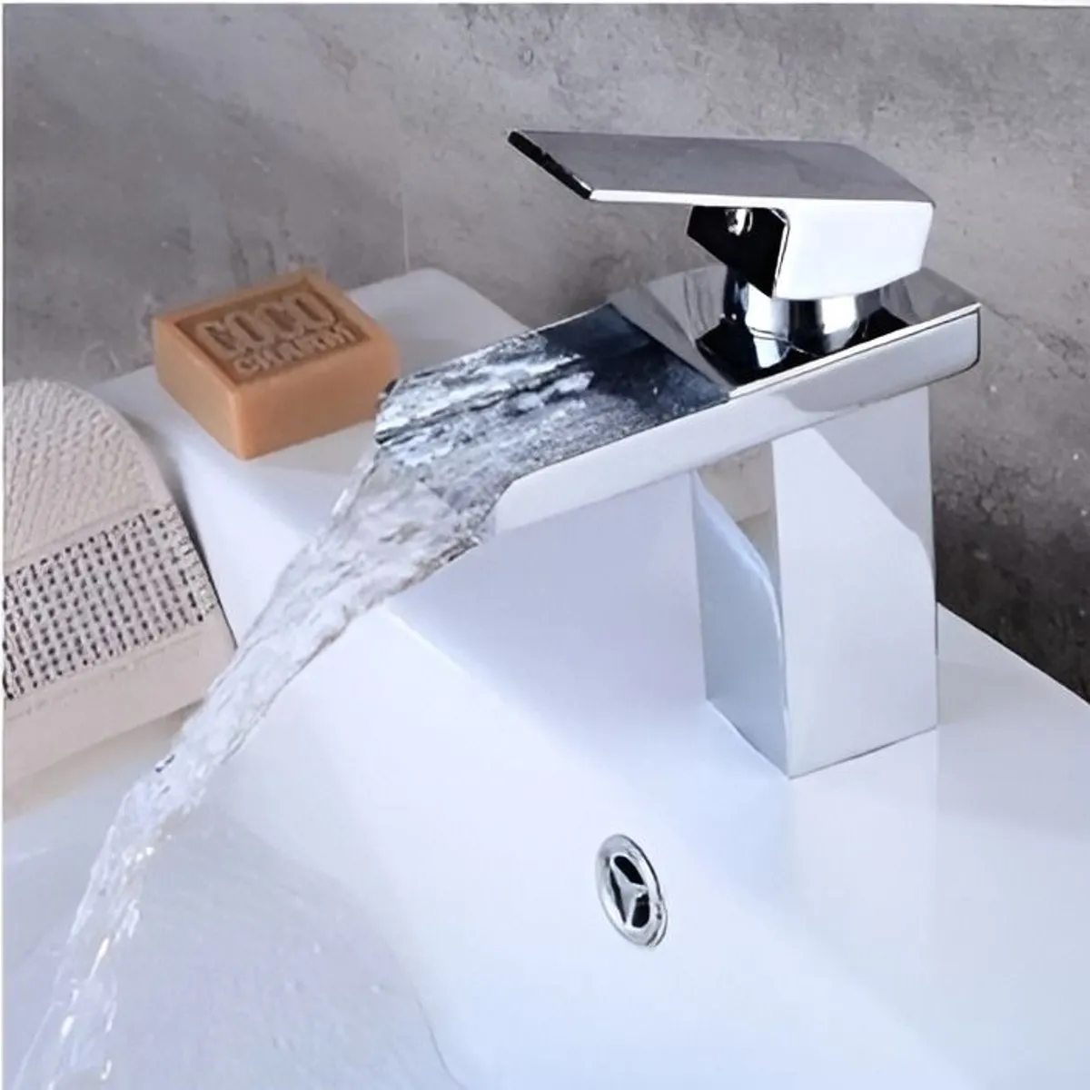 GENERICO - Mezcladora Monocomando De Lavatorio caida cascada cuadrada Baja