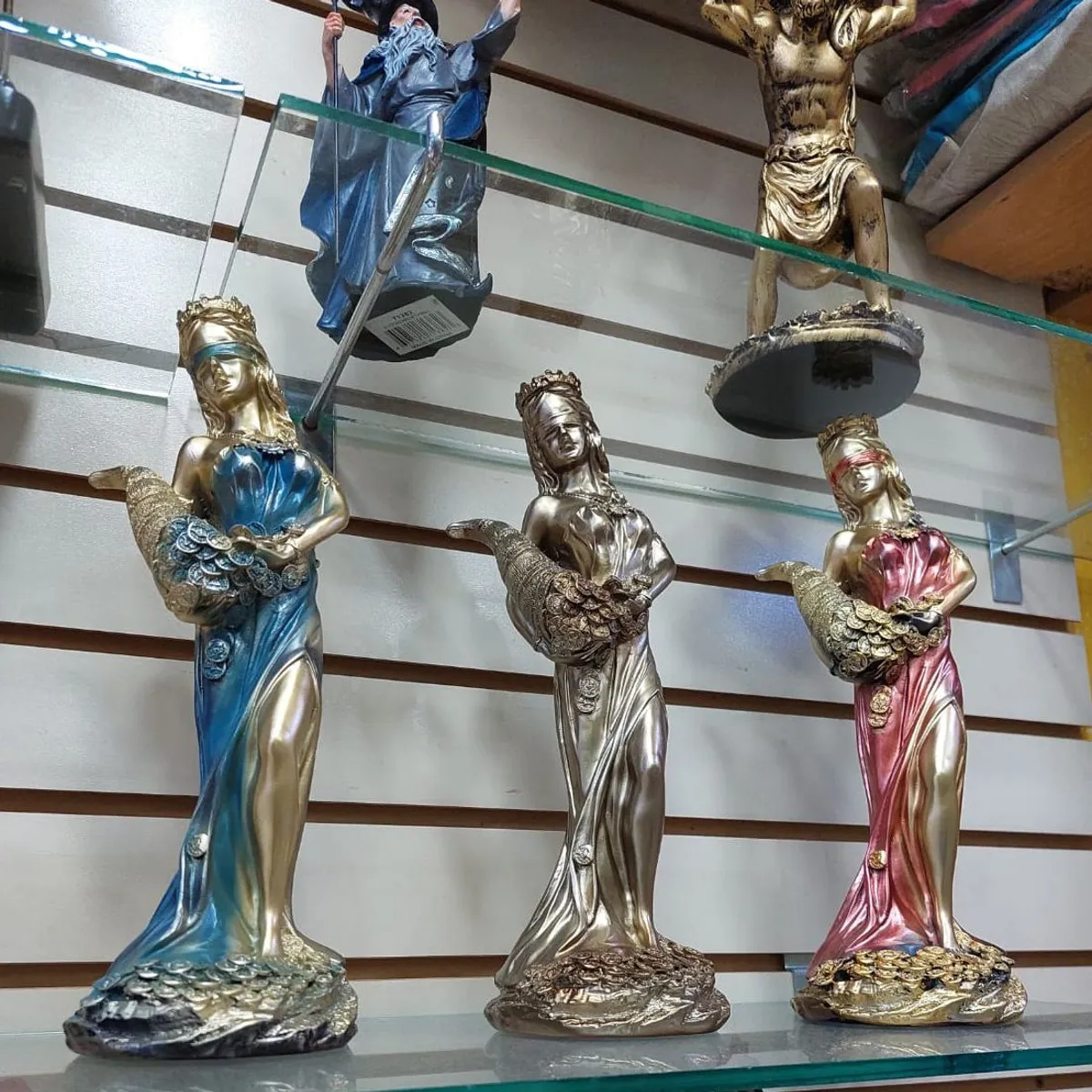 Adorno Escultura de Diosa de la Abundancia Poliresina, marca GENERICO - Foto 2