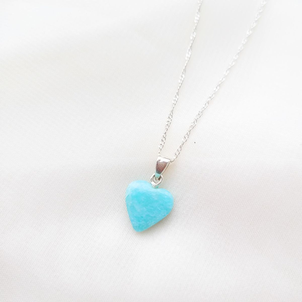 INTUERI - Collar Mini Corazón Amazonita - 1cm