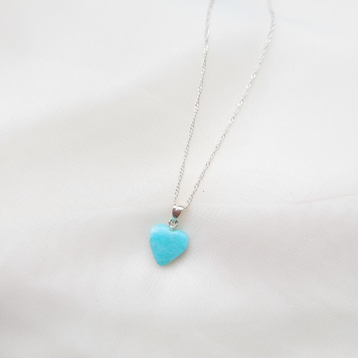 INTUERI - Collar Mini Corazón Amazonita - 1cm