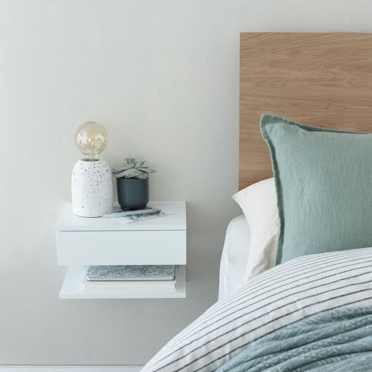 VENTITAS HOME - Velador Flotante Emilie Ventitas Home Blanco