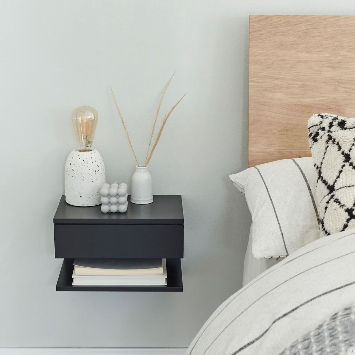 VENTITAS HOME - Velador Flotante Emilie Ventitas Home Negro