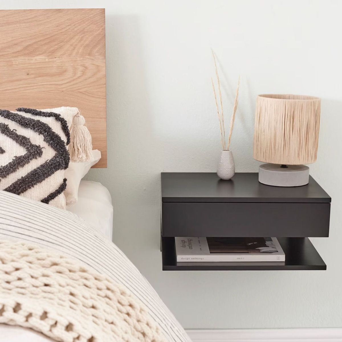 VENTITAS HOME - Velador Flotante Emilie Ventitas Home Negro