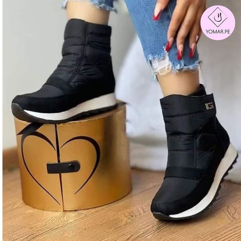 GENERICO - Zapatilla Mujer Polar Alta Negro.-