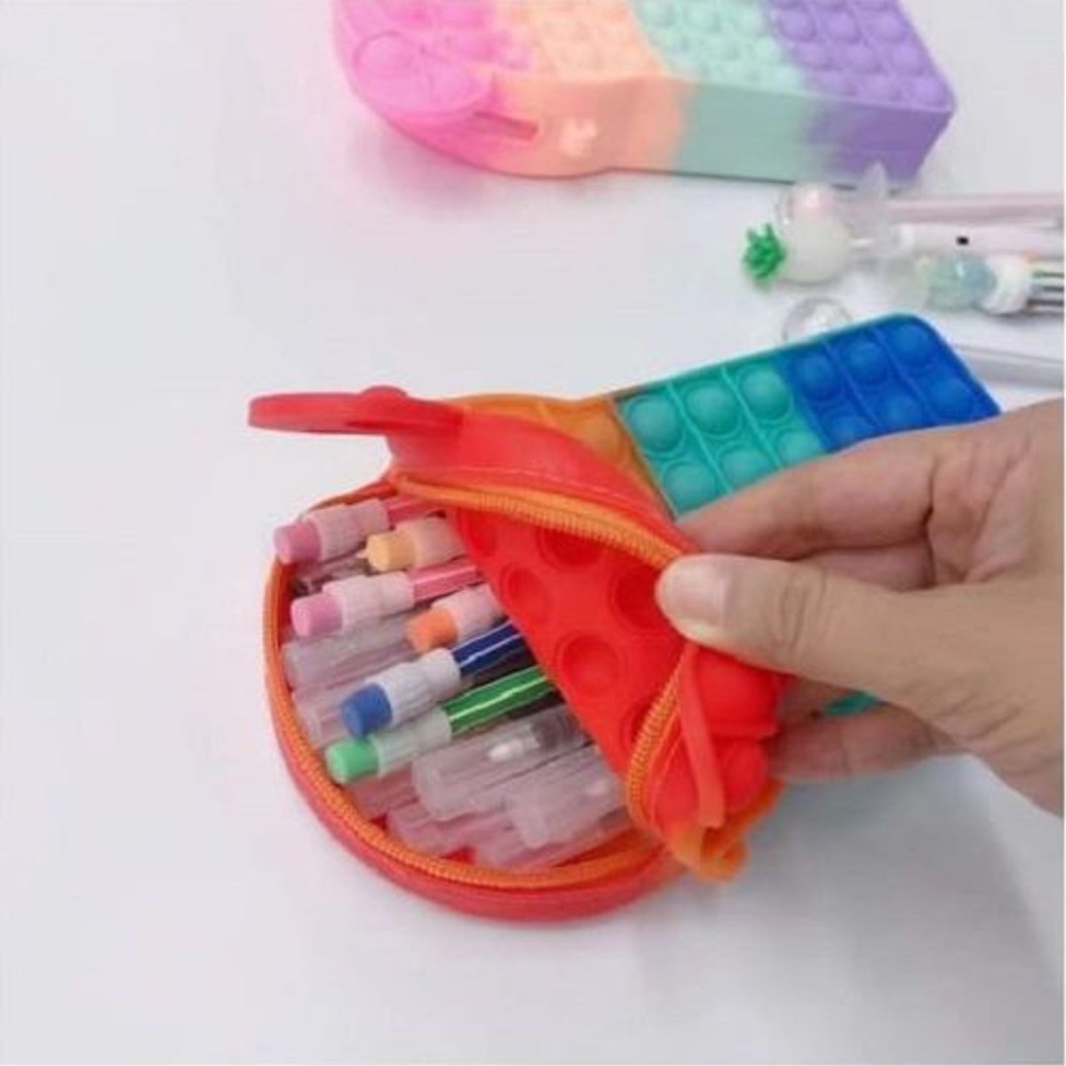 GENERICO - MORRAL DE SILICIONA POTIT PENCILCASE