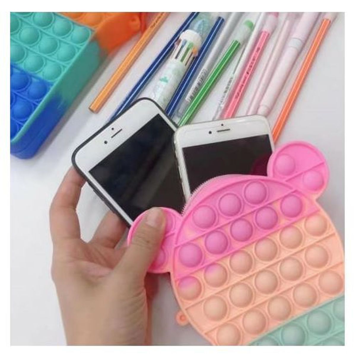 GENERICO - MORRAL DE SILICIONA POTIT PENCILCASE