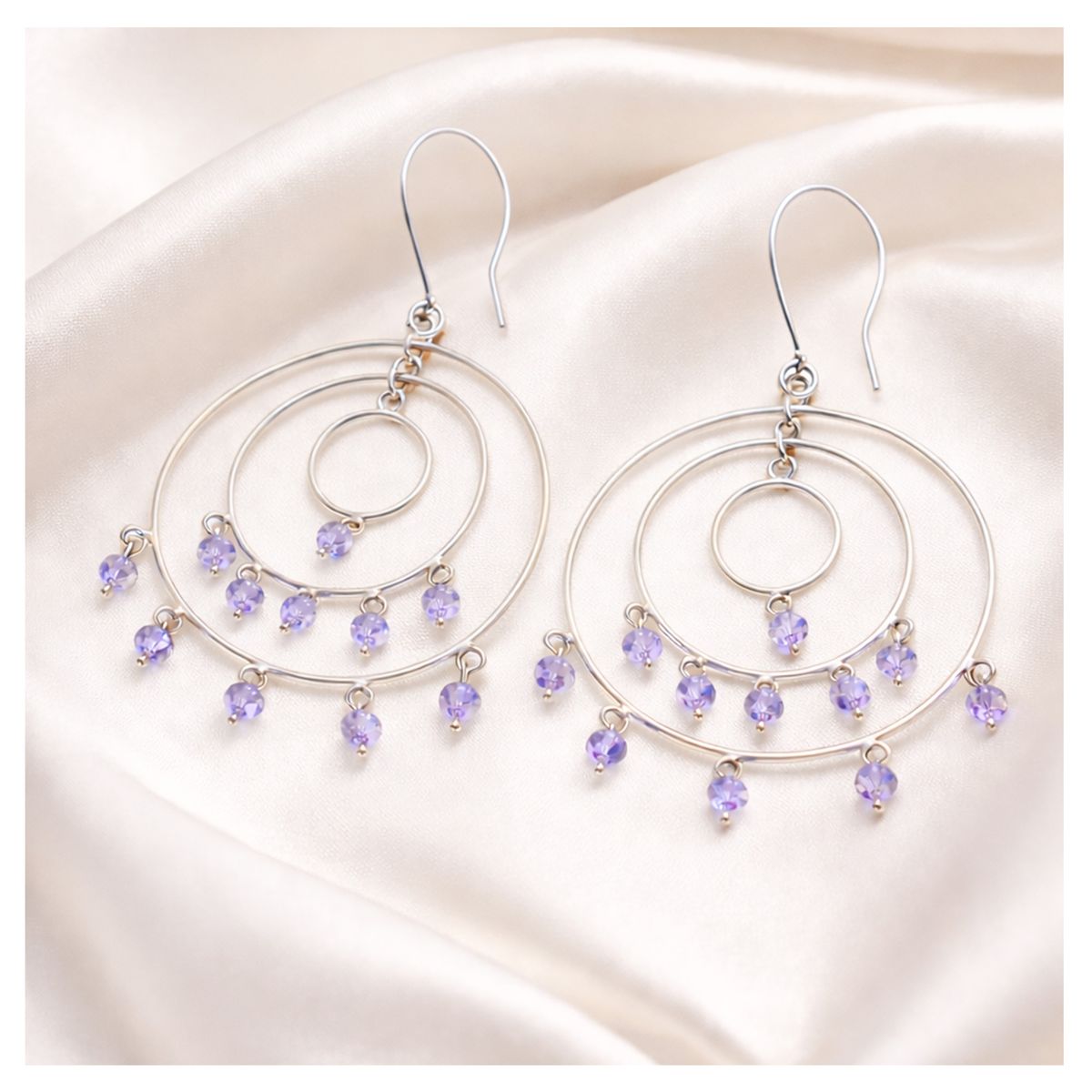 FERNANDA ROMERO JOYAS Y ACCESORIOS - Aretes "Argollas Colgantes"  - elaboradas en Plata y Cristales Lavanda