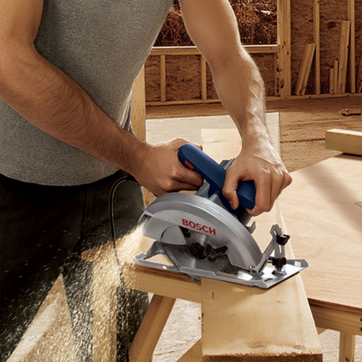 BOSCH - Sierra Circular Bosch. 7" 1/4(184mm) Gks 150 1500 Watts + 1 disco