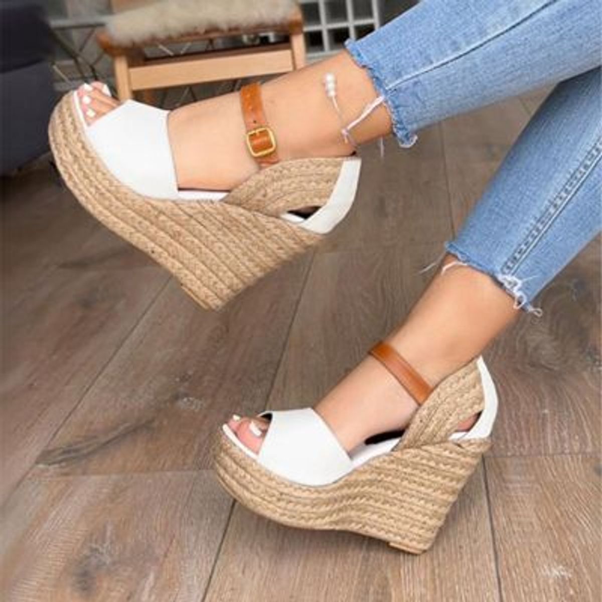 GENERICO - Sandalia Mujer Leticia Coronado Color Blanco.-