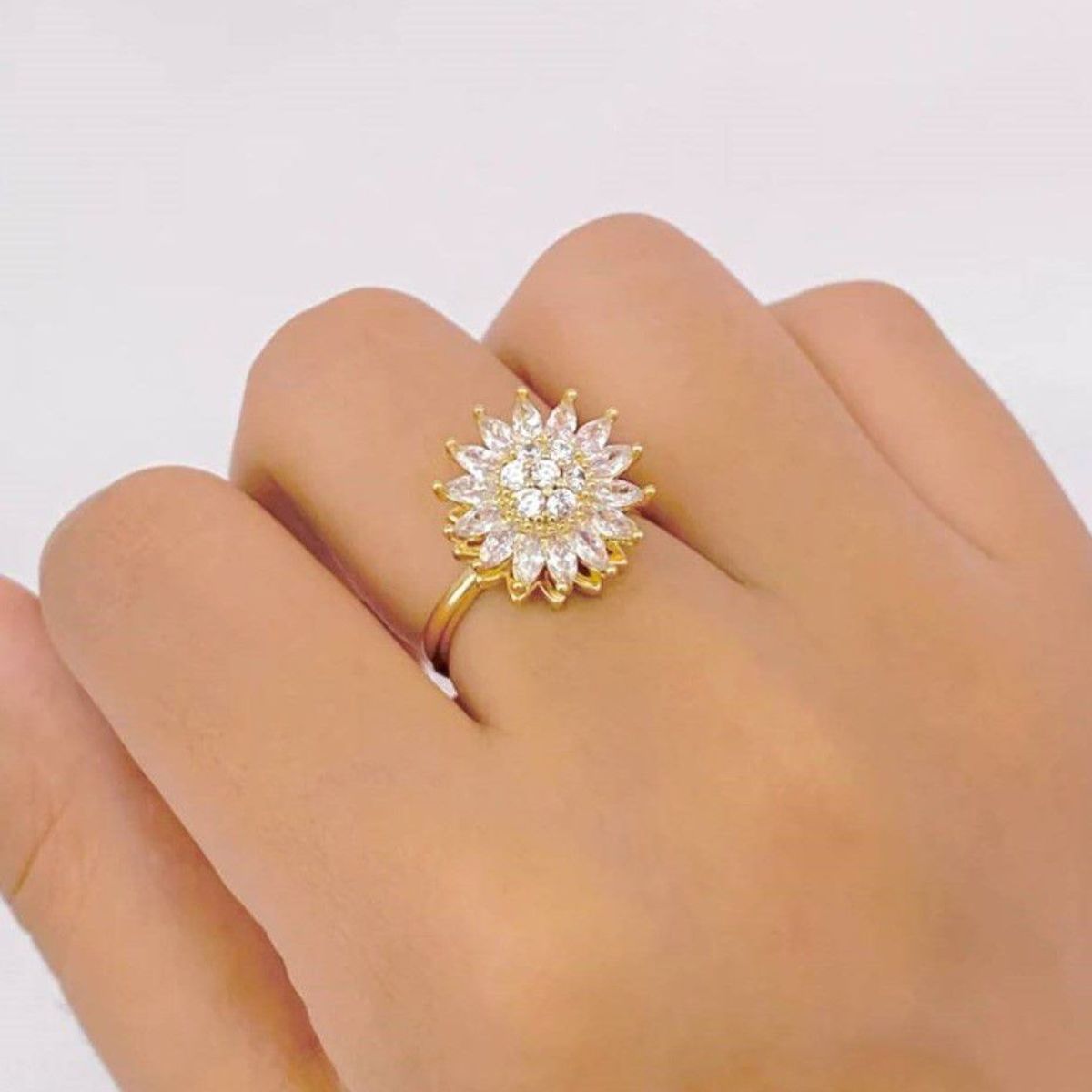 CLEO JOYAS & ACCESORIOS - ANILLO GIRASOL GIRATORIO ANTIESTRÉS