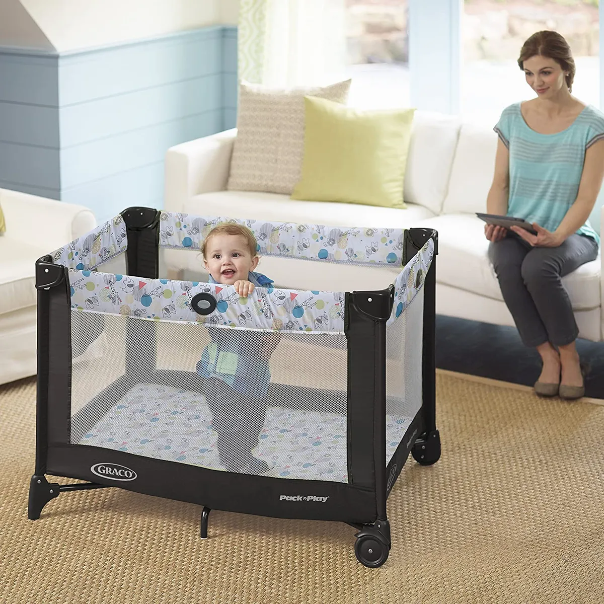 GRACO - Cuna Corral Pack and Play Base Carnival Graco