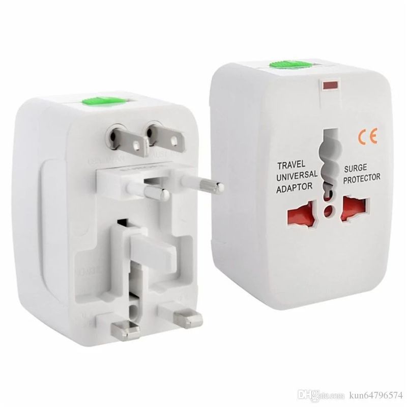OEM - Adaptador Enchufe Universal Viajero Turismo 110V 220V