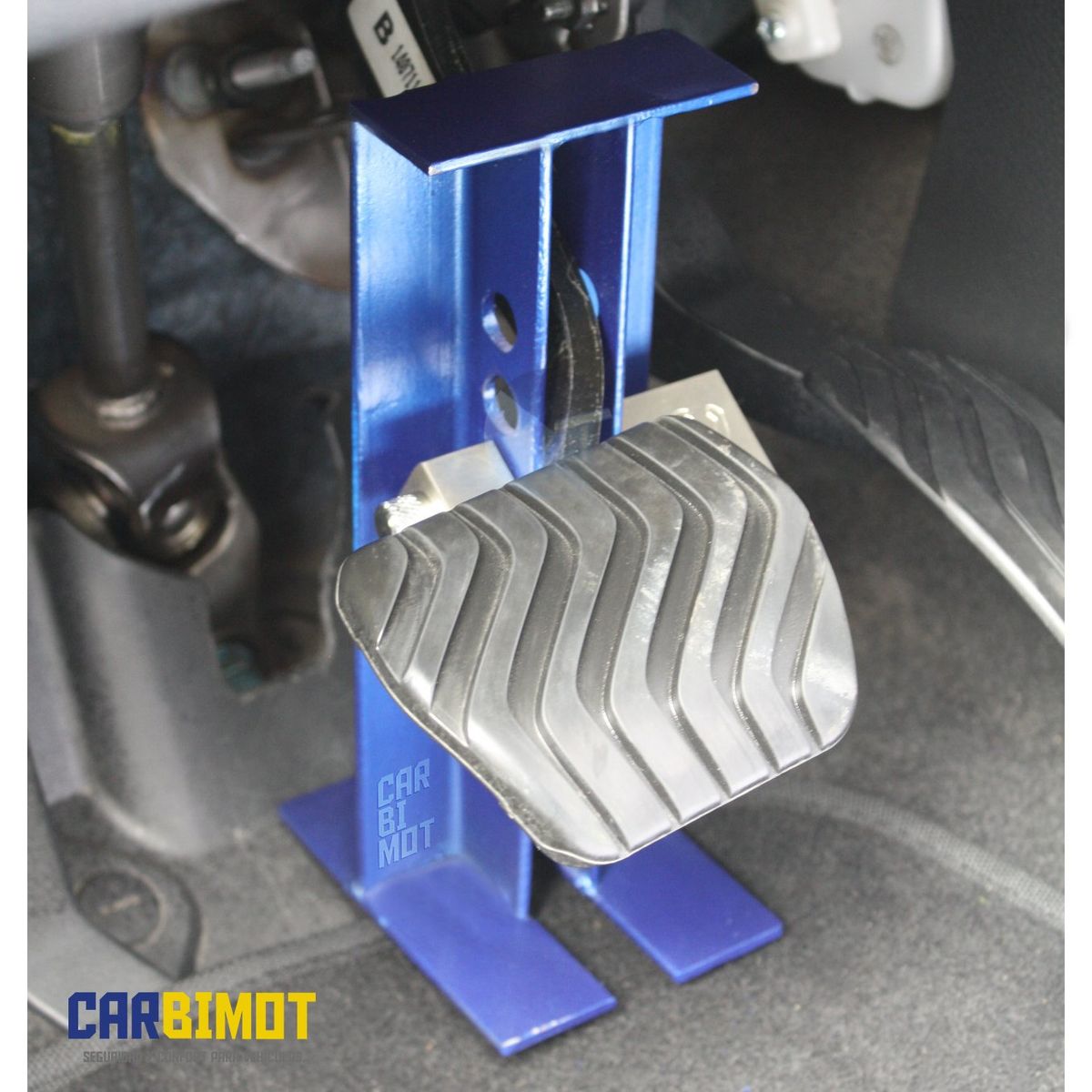 GENERICO - SEGURO BLOQUEO TRABA PEDAL VOLANTE TIMON ANTIRROBO COMBO