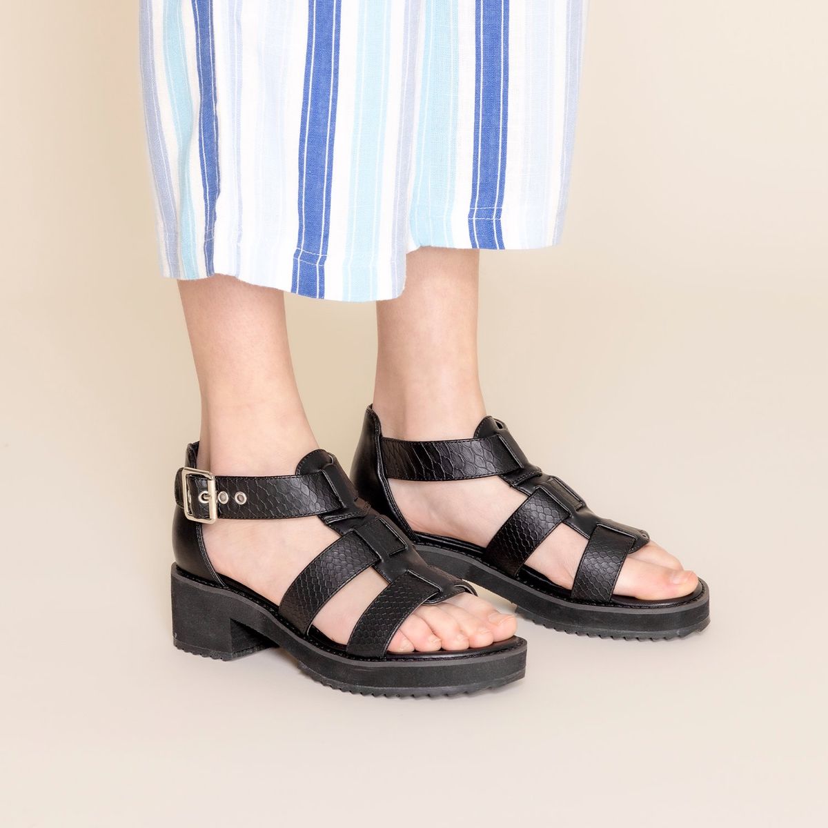 HUSH PUPPIES - Sandalia Hush Puppies Rudy Negro HUSH PUPPIES