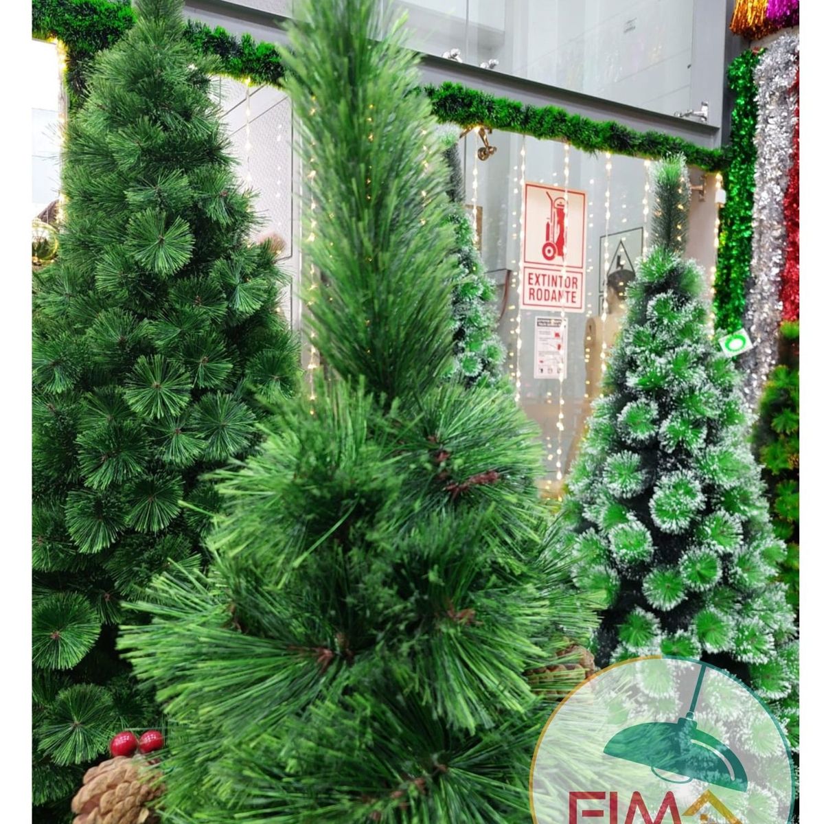 GENERICO - Árbol de navidad 2.1 m verde frondoso con piñas y cerezas