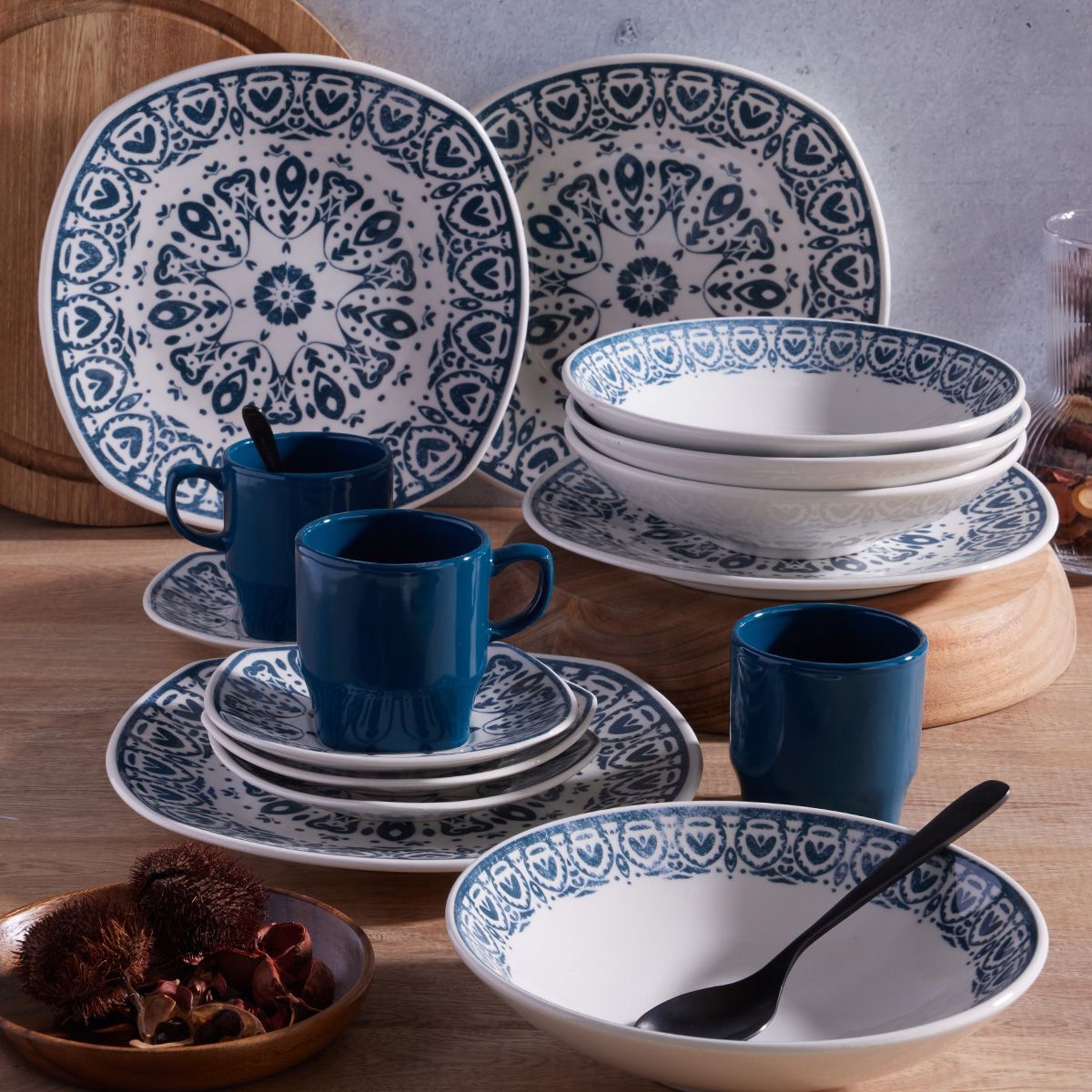 CORONA - Juego de Vajilla Triana 16 Piezas Corona