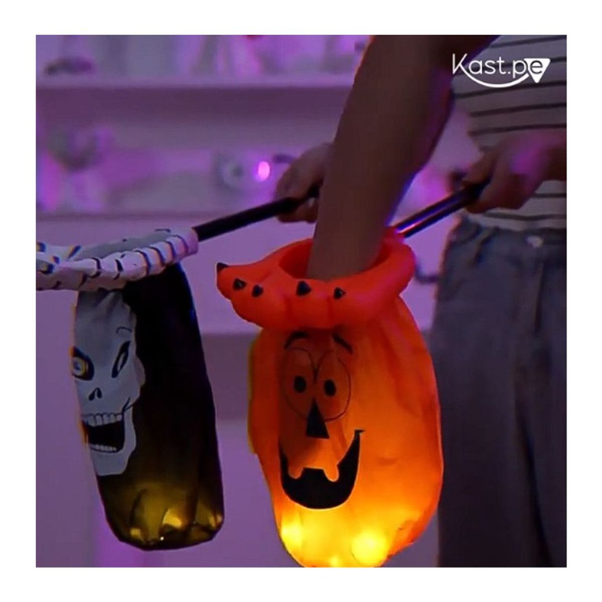 KAST PE - Mano Recolectora Calabaza de Dulces para Halloween + Vela