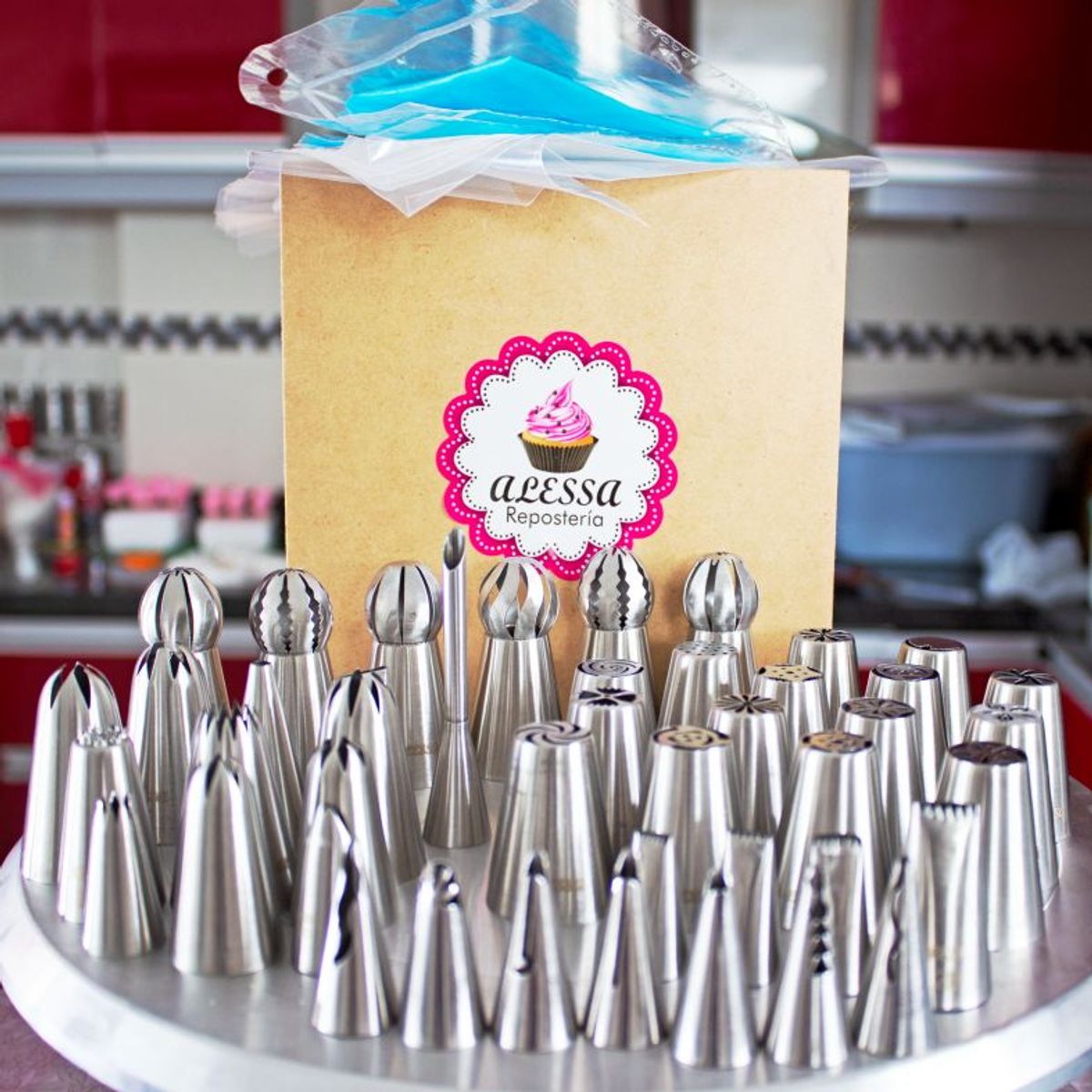 GENERICO - 44 BOQUILLAS profesionales + REGALOS para Repostería