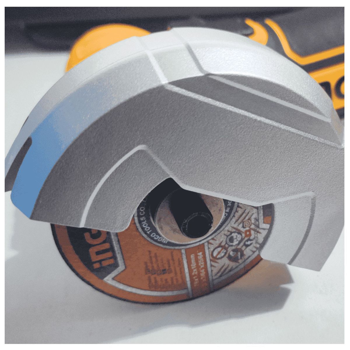 INGCO TOOLS - Amoladora angular 20V + 7 discos + cargador + 1 bateria 2ah Ingco