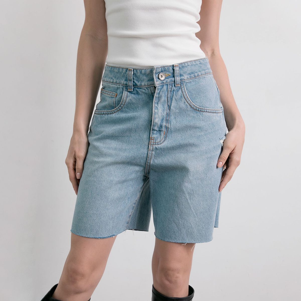 DESIRE - Short Jean Biker Desire Para Mujer