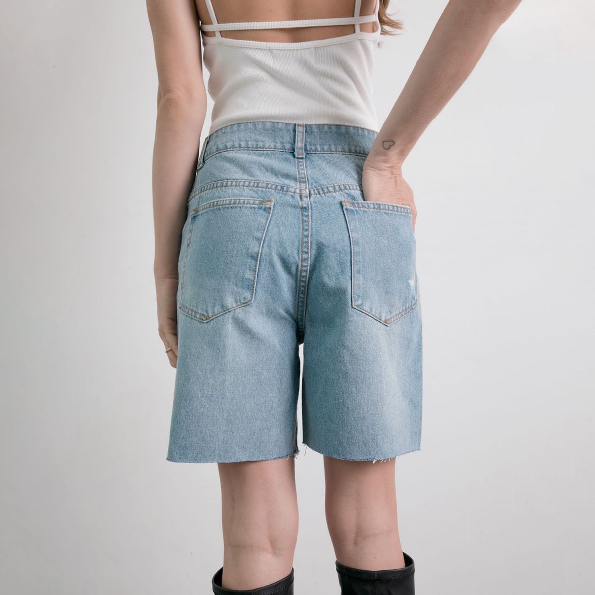 DESIRE - Short Jean Biker Desire Para Mujer