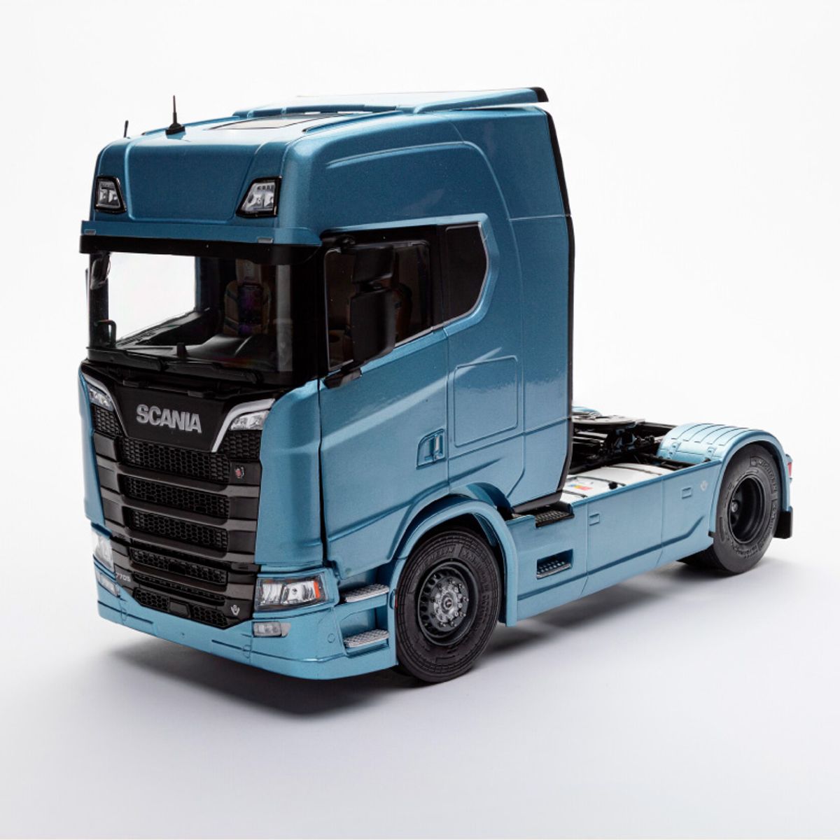 SOLIDOS - Miniatura de Colección de Metal de Camión Scania S770 Highline 4x2 Escala 1 24 Solido S2400304