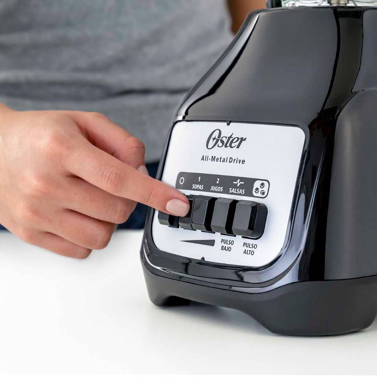 OSTER - Combo Oster Licuadora BLSTKAGBPB + Freidora 1.8 Litros CKSTAF18DDF