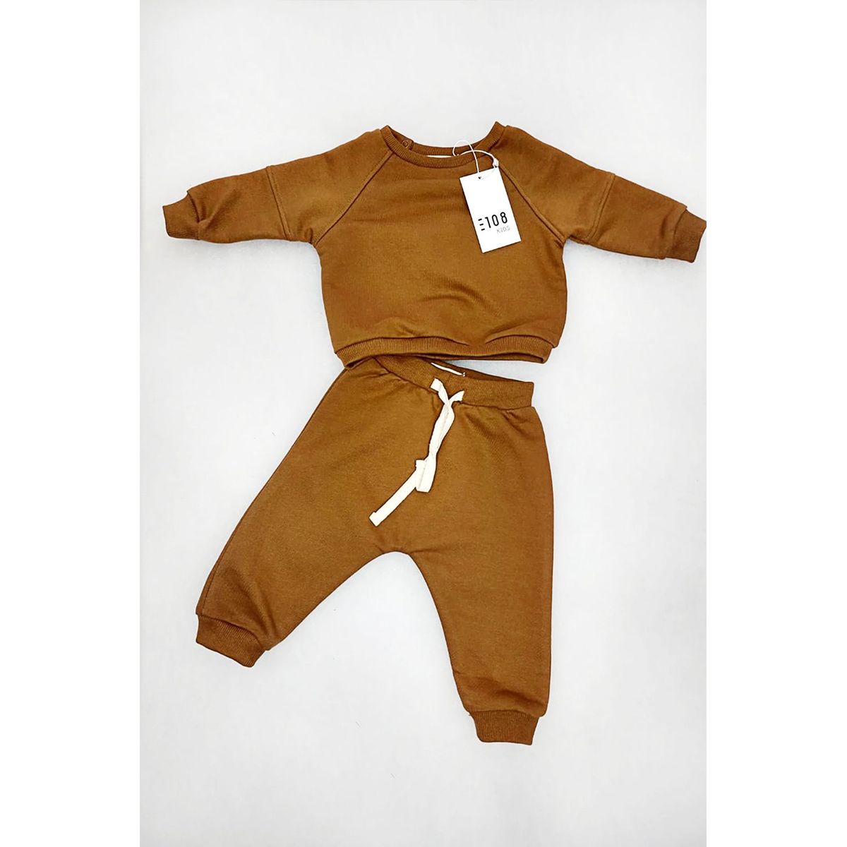 GENERICO - Polera Unisex Casual Eddie Color Camello Estacion 108