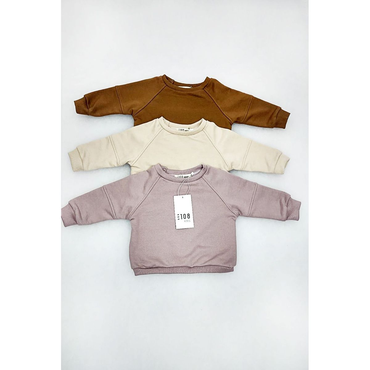 GENERICO - Polera Unisex Casual Eddie Color Morado Estacion 108