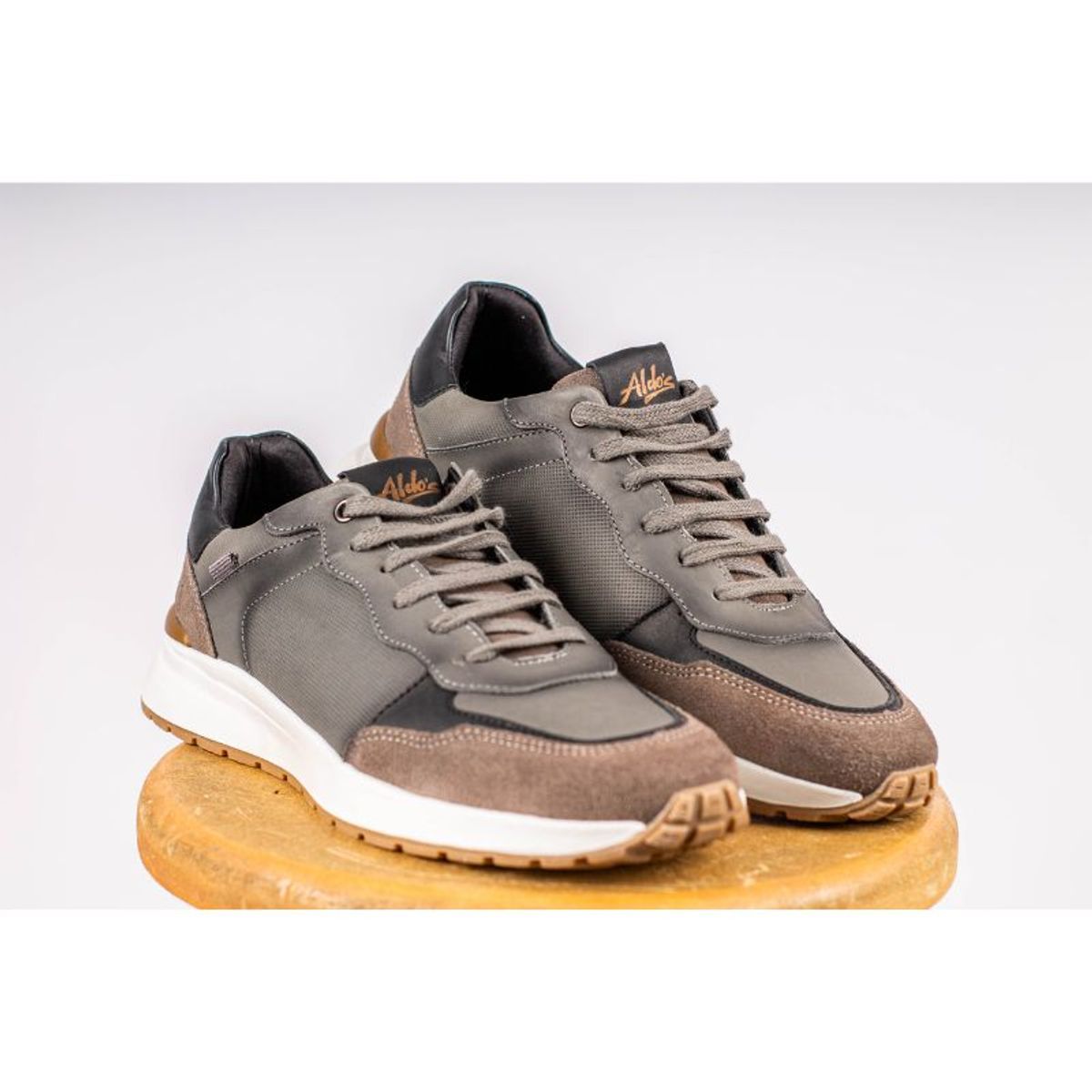 ALDO'S SINCE 1986 - 0119026034-ALDOS-ZAPATILLA CUERO SPORT ELEGANTE DE EDICIÓN LIMITADA