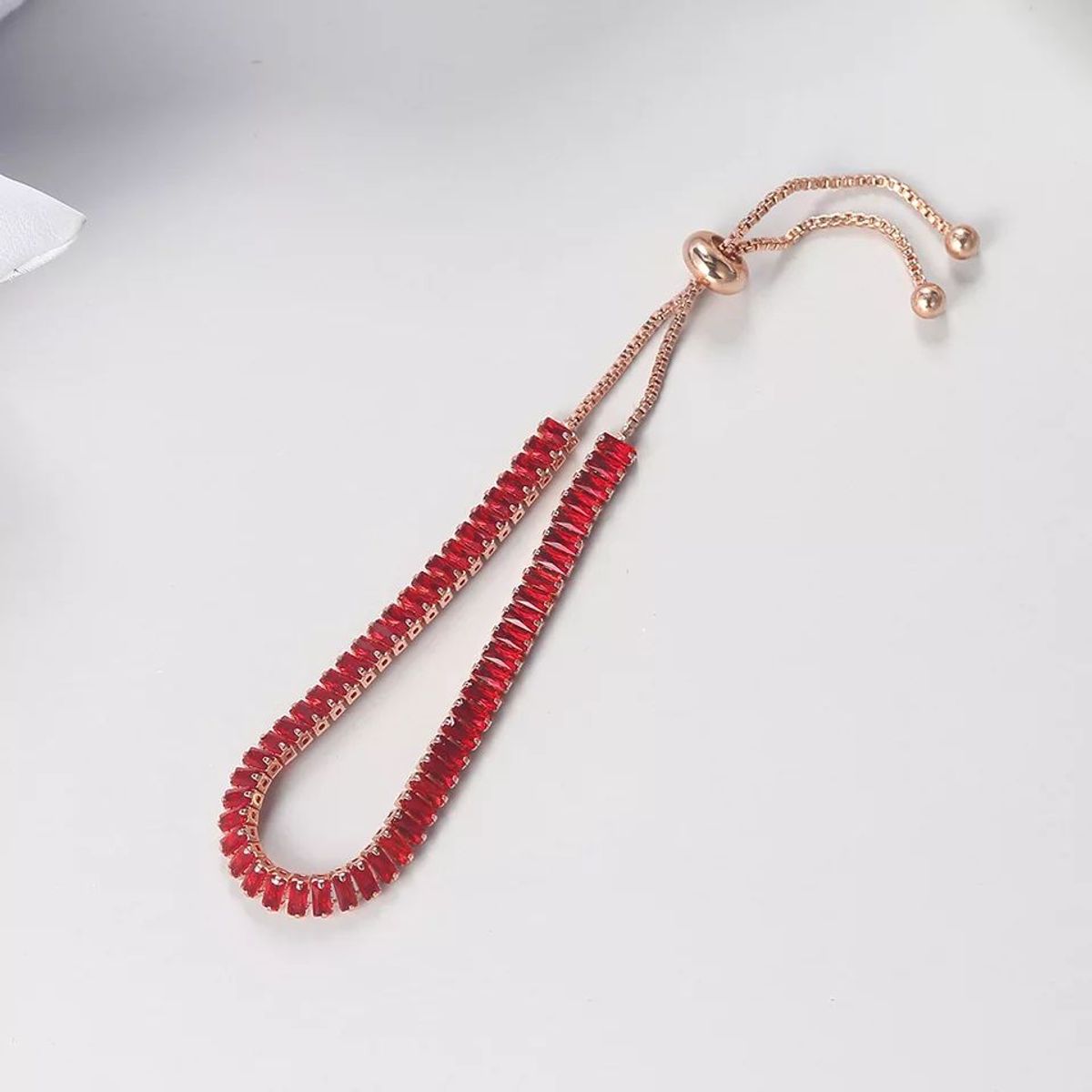 LA TIENDA 88 JOYAS Y ACCESORIOS - La Tienda 88 - Pulsera Brazalete Bañado en Oro de 18k - Rojo