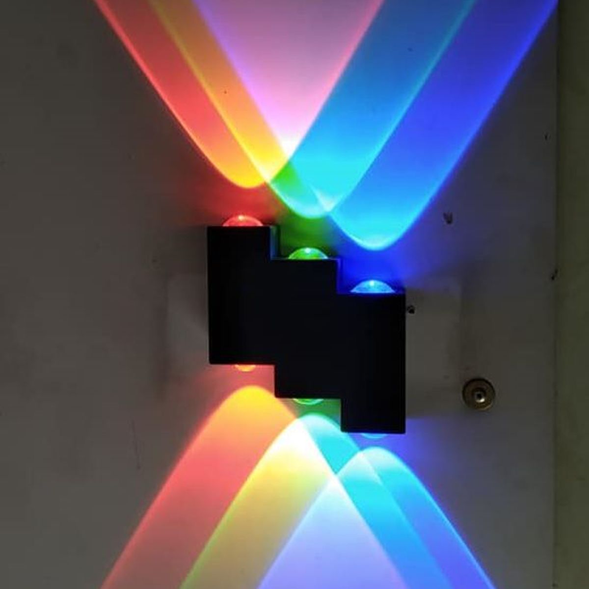 GENERICO - Lampara de pared Aplique LED 6 W escalera RGB y Luz Cálida