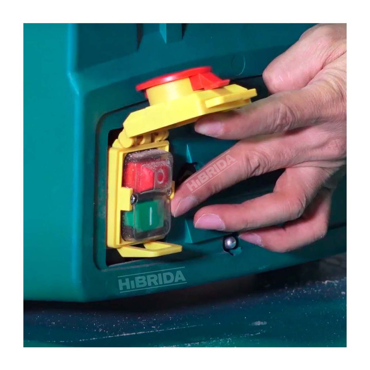 TOTAL TOOLS - CEPILLO DE BANCO ELÉCTRICO INDUSTRIAL TOTAL CARPINTERÍA - TJPR15001