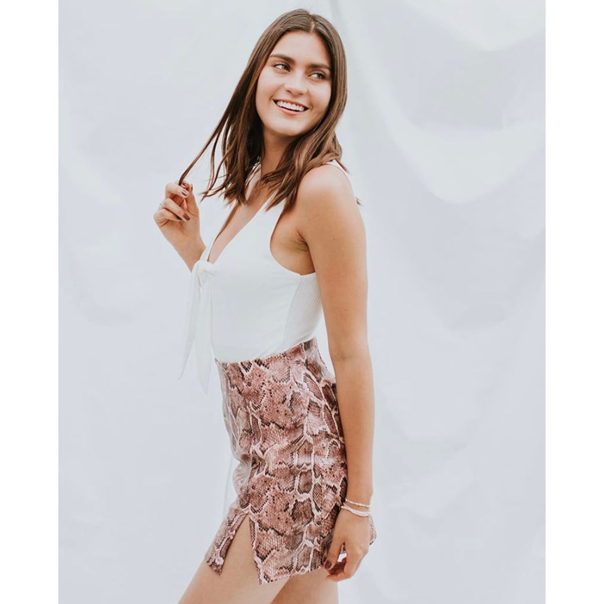 AMA OUTFITTERS - MINIFALDA CUERINA BELLA ANIMAL PRINT