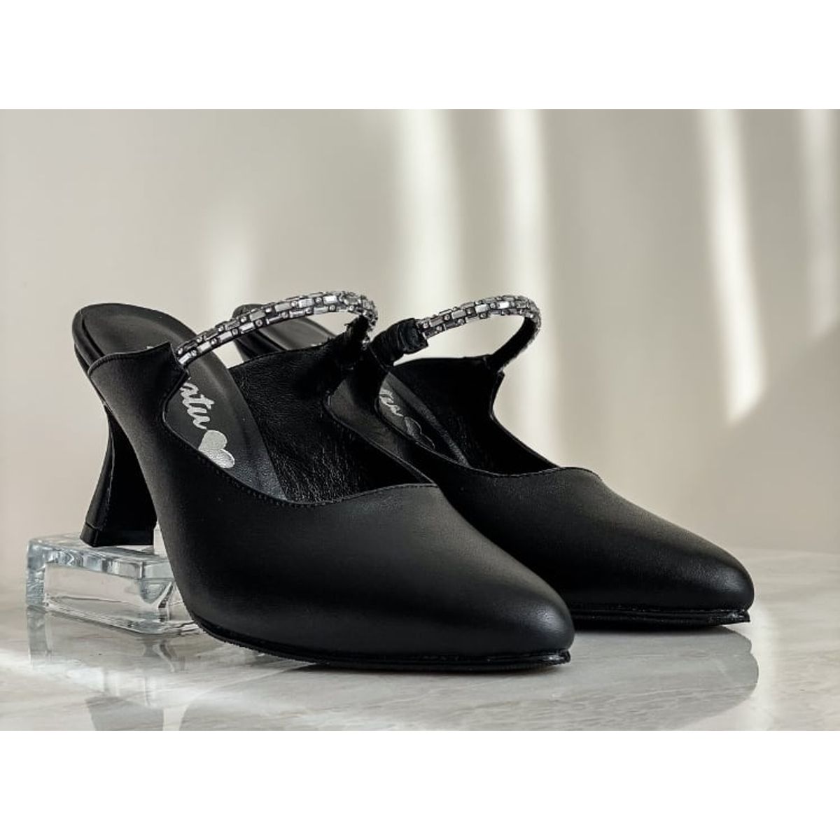 SAPATU - Zapatos de Cuero Mujer Negro Mules Pumps