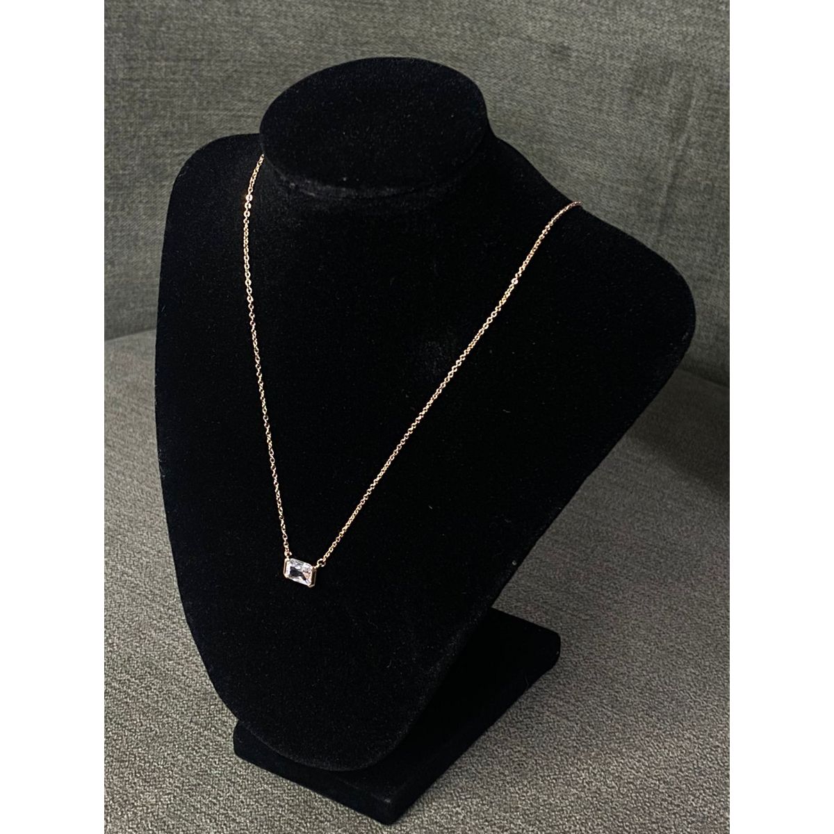 GENERICO - Collar para mujer con dije cristal rectangular y aretes dorados