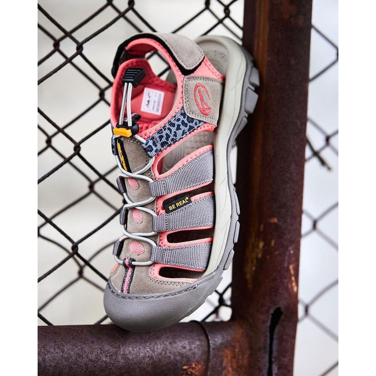 AQUA&MODA - Sandalia Montañera Boltio Aquamoda Unisex SMB1GR Gris Rosado - Gris