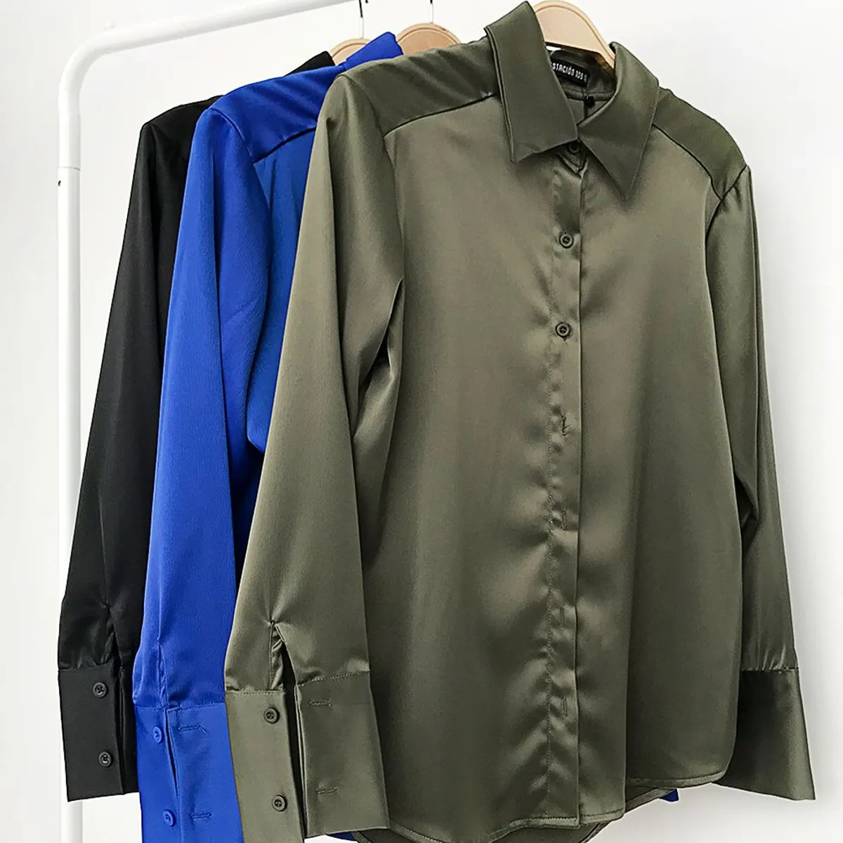 GENERICO - Blusa Seda Crepe Casual Esther Color Azul Estacion 108