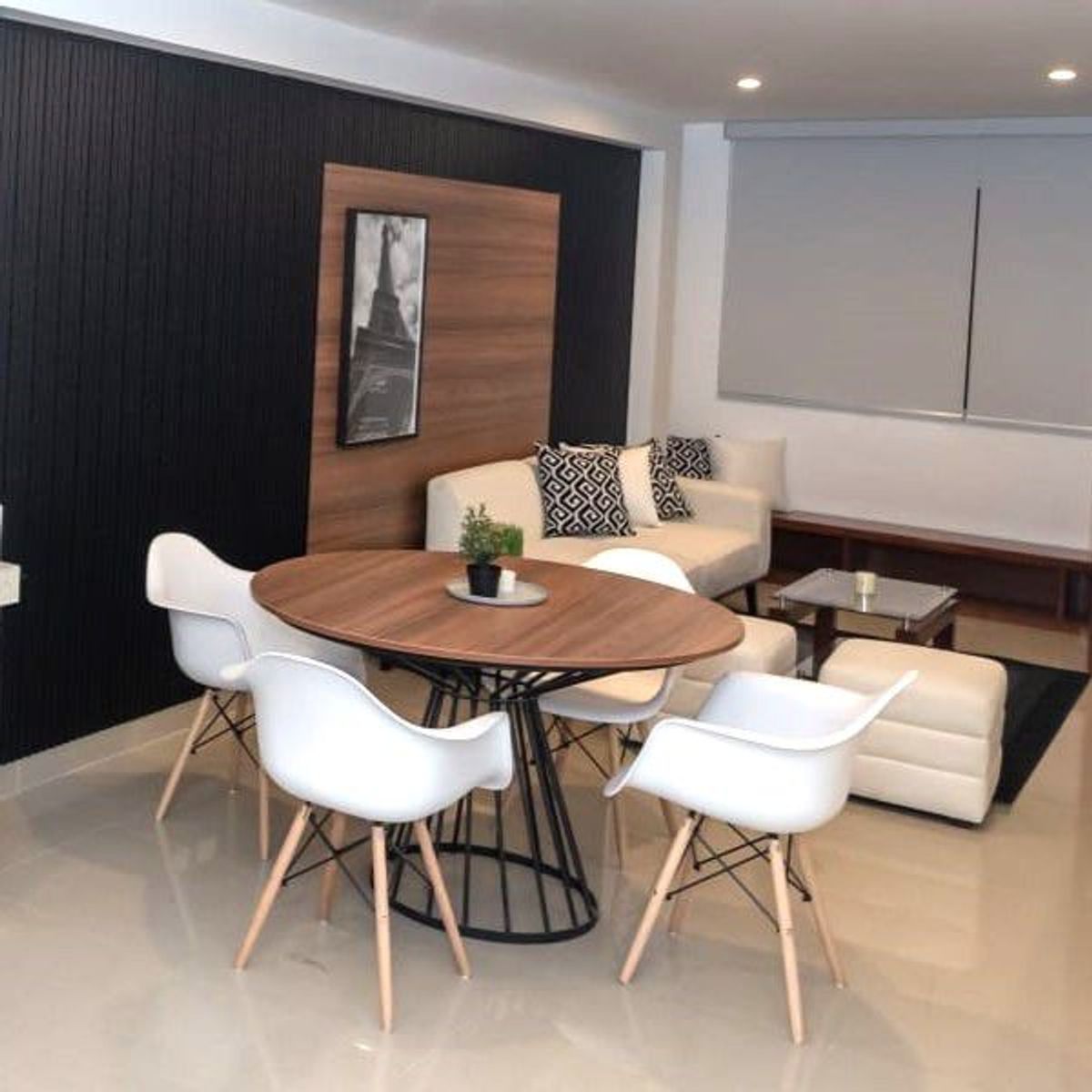 GRUPO CB - Silla Eames con brazo Set x 4