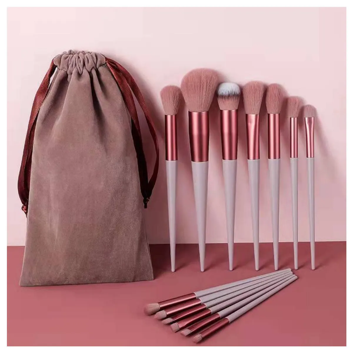 GENERICO - Set de 13 Brochas Profesionales de Maquillaje + Estuche de Terciopelo