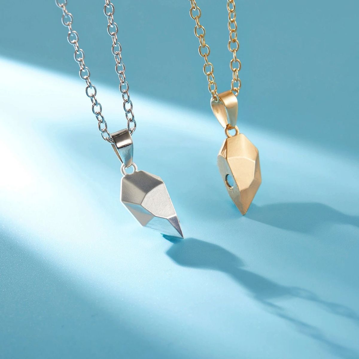 GENERICO - Collar Corazón Imantado para Pareja dorado y plateado