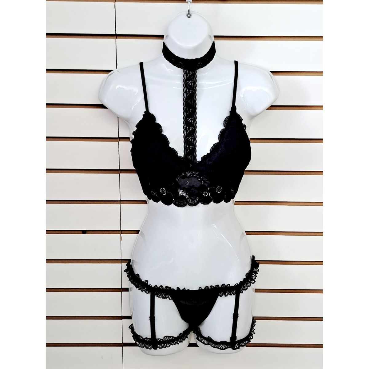 GENERICO - Lenceria 4PZ Portaligas de Encaje CAMILA Negro DEALCOBA