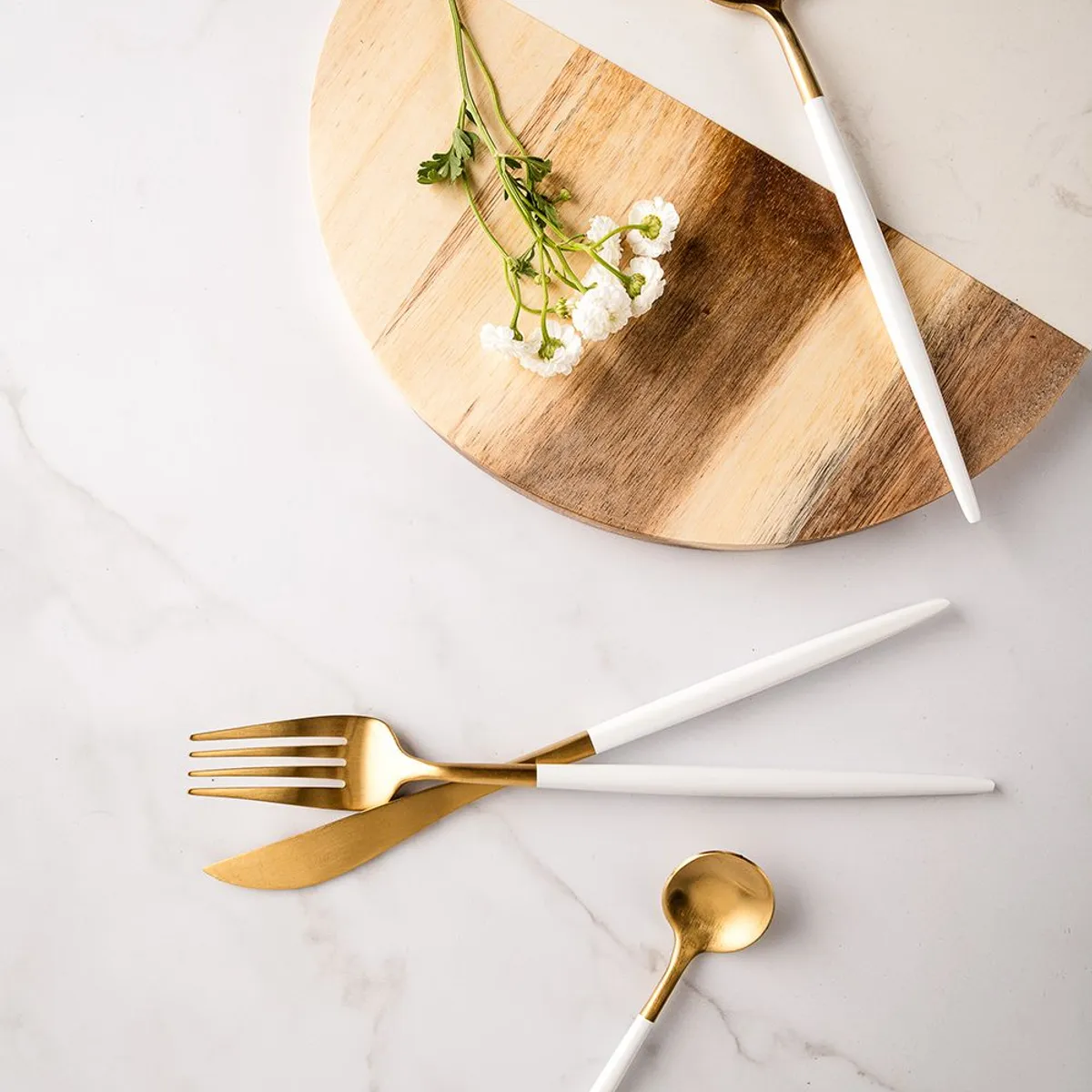 GENERICO - Tabla Redonda de Acacia y Marmol