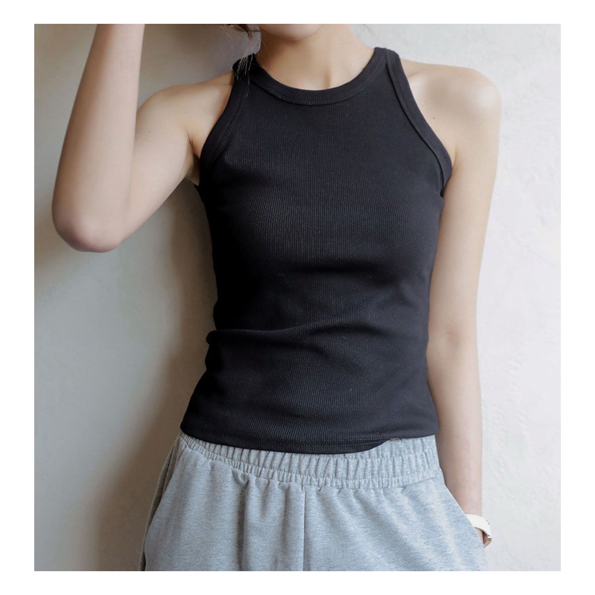 42AROZINA - Crop top básico sin mangas para mujer corte slim canalé