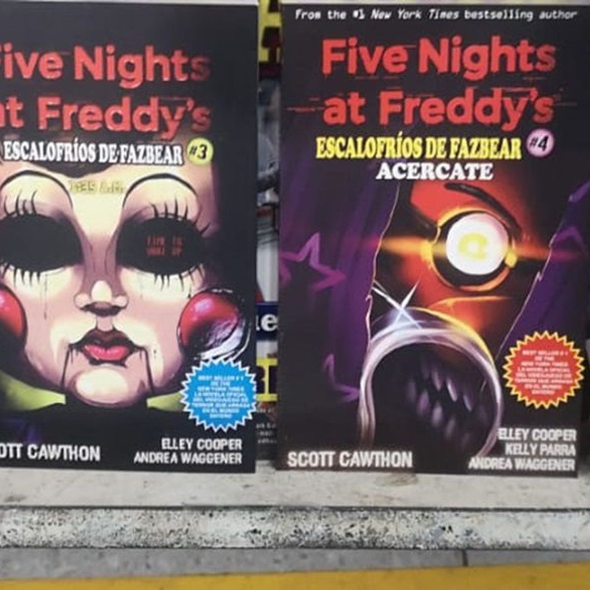 GENERICO - Five Nights at Freddys Fazbear Frights Juego de doce libros