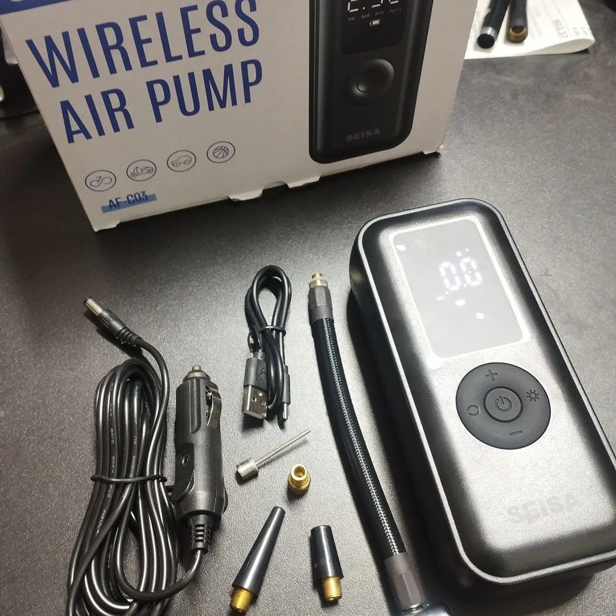 SEISA - Inflador de llantas portatil - Mini Compresor - Recargable