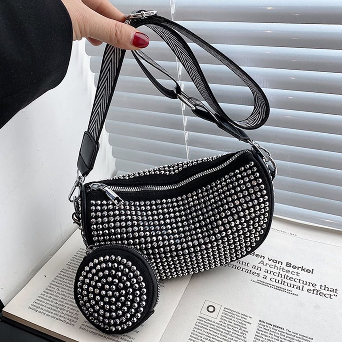 GENERICO - Cartera Canguro Riñonera Elegante Cuero PU Piedras Plateadas