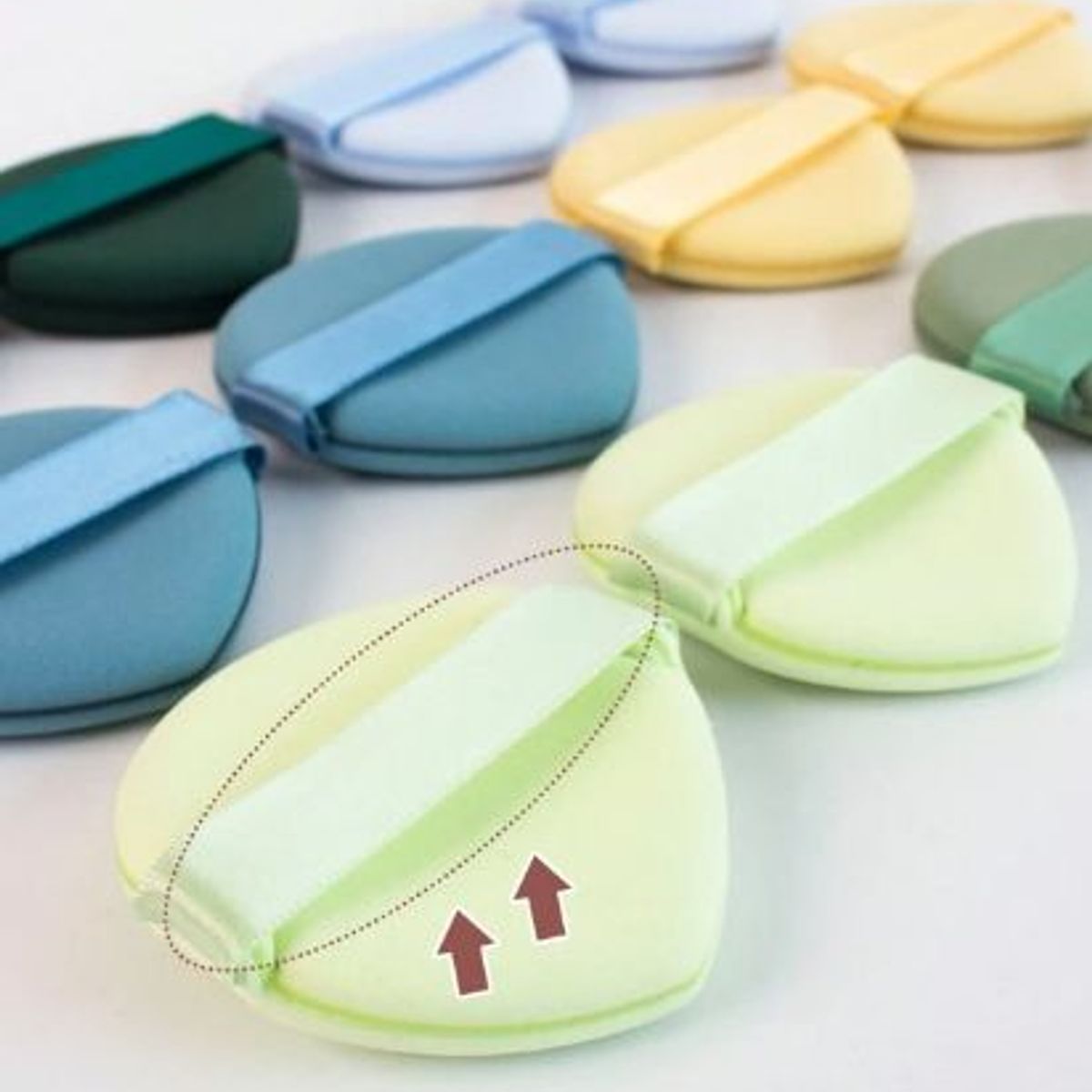 GENERICO - ESPONJA TRIANGULAR DE MAQUILLAJE DE COLOR 4 PIEZAS